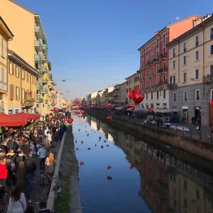 Romantici Navigli Milano